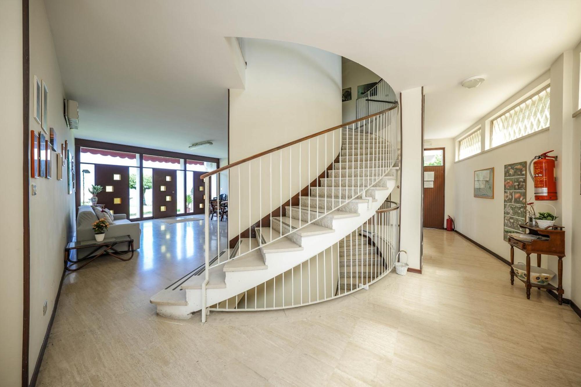 Garda Panoramic House Apartment Албизано Екстериор снимка