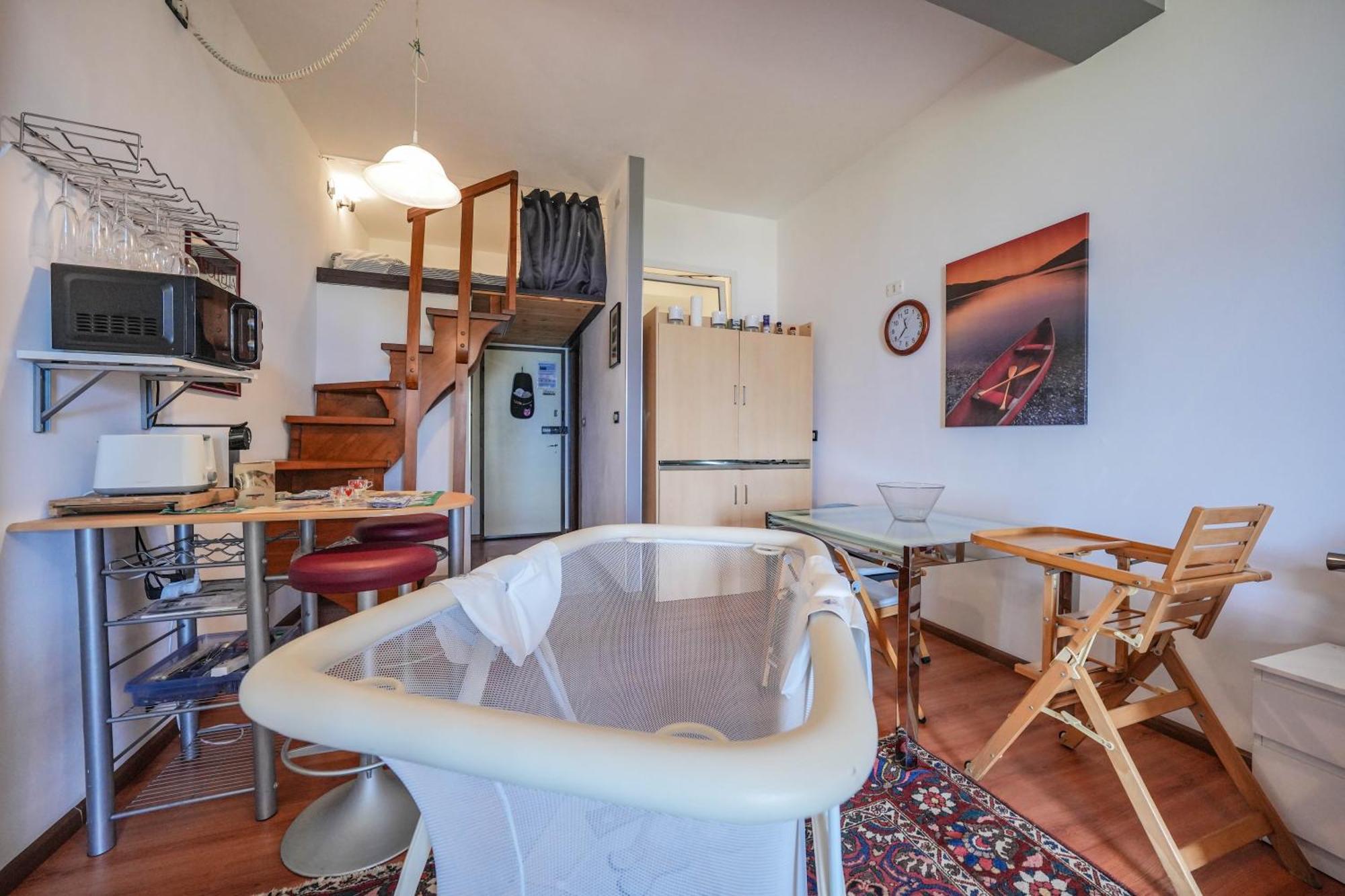 Garda Panoramic House Apartment Албизано Екстериор снимка