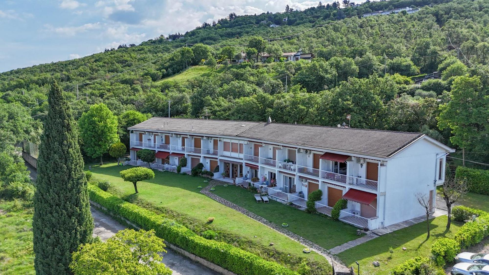 Garda Panoramic House Apartment Албизано Екстериор снимка